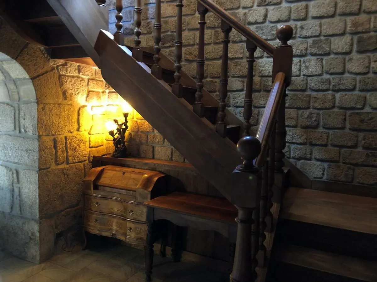 Chateau Rousset Saint-Apollinaire-de-Rias